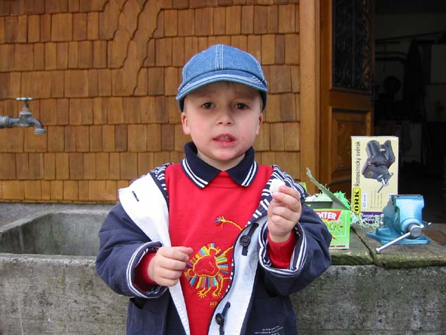 107-0738_IMG