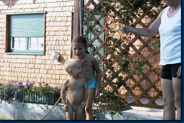 600x400 pixels (156,3K)